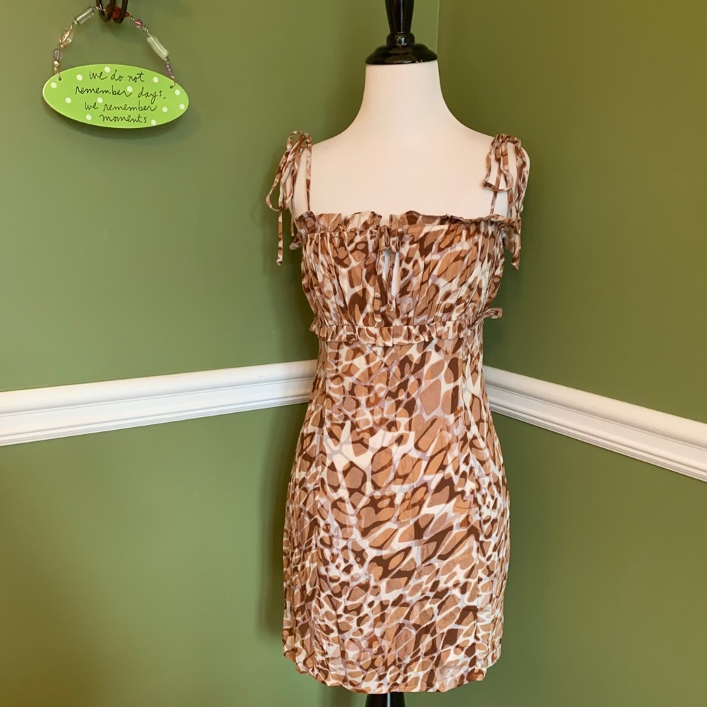 Shop hope’s leopard print keyhole dress